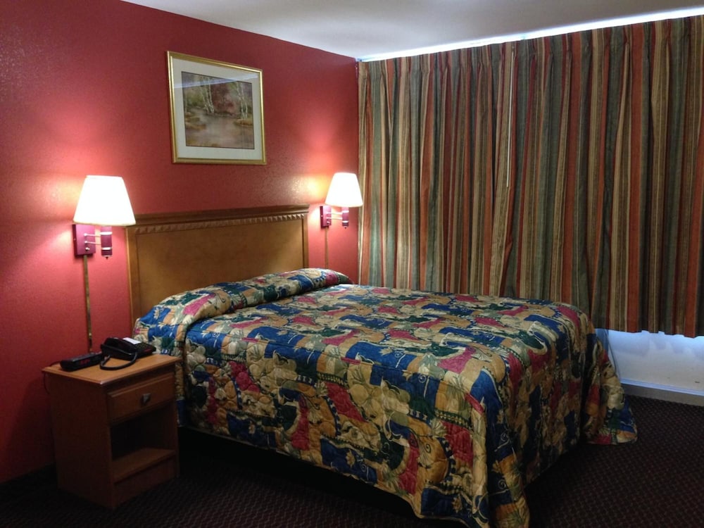 Voyager Inn - photo 9