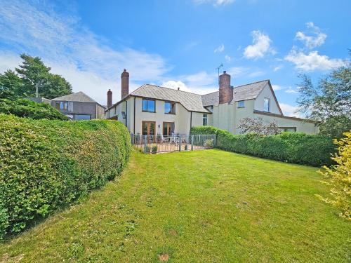 Orchard Cottage Ukc4300 — 4-Star Luxury Hotel in Bideford, United Kingdom