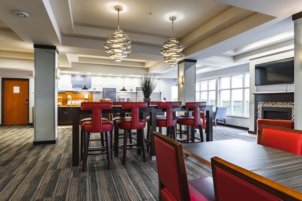 Holiday Inn Express & Suites New Martinsville by IHG - photo 58
