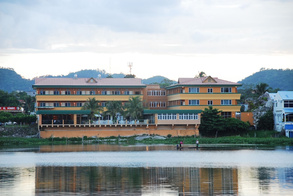 Peten Esplendido — Flores — photo 3