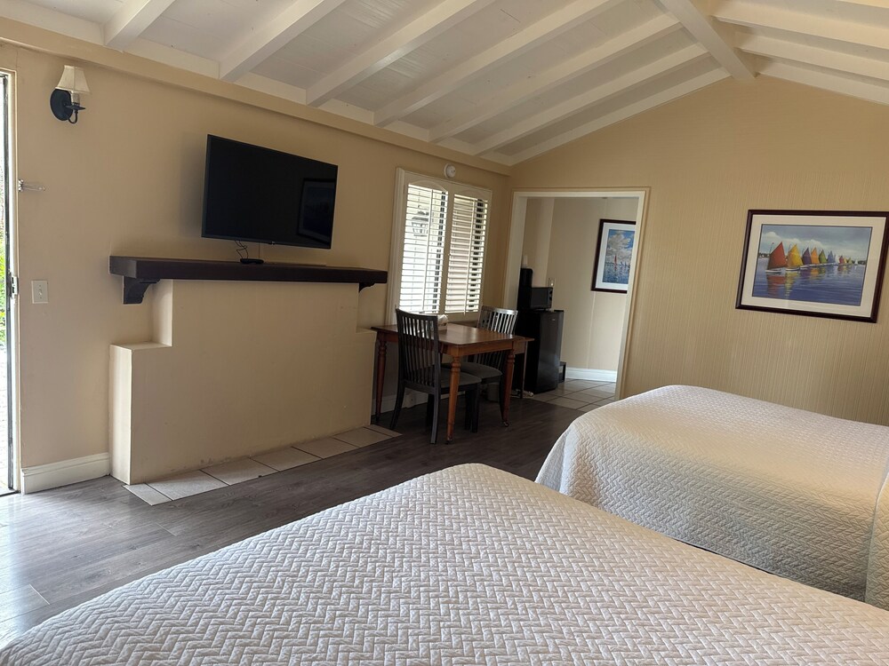 Carmel Resort Inn - photo 46
