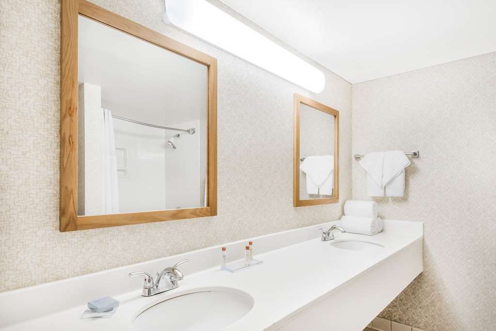 Wingate by Wyndham Lima Downtown - photo 12