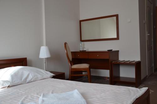 Hotelik & Restauracja Złote Runo — hotel in Gora Kalwaria