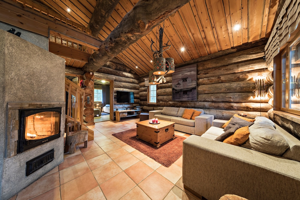 UnelmaVeska — 4-Star Luxury Hotel in Kuusamo, Finland