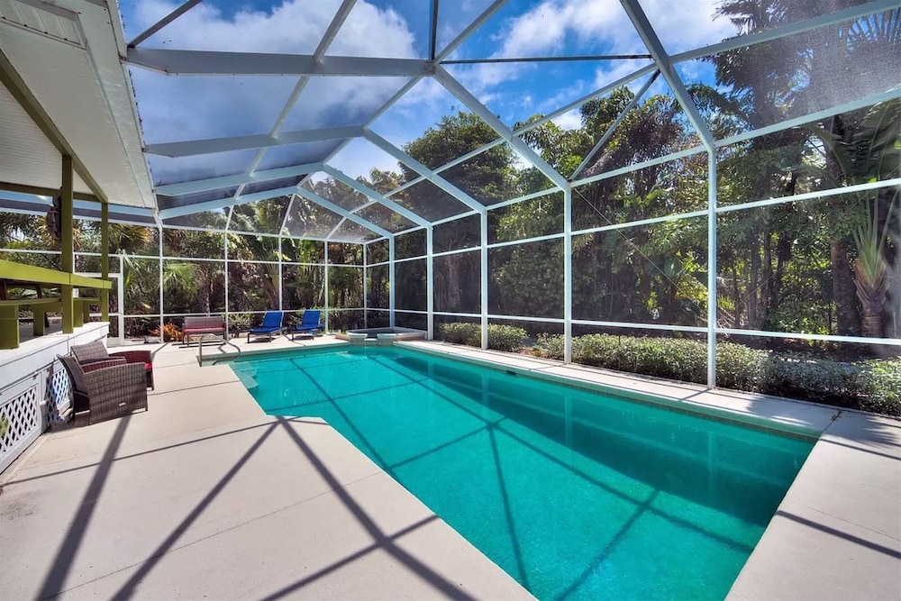 Coconut Palms in Sanibel, United States