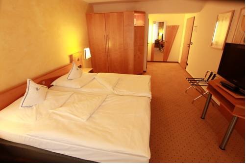 Hotel Friederichs — Duisburg — photo 4