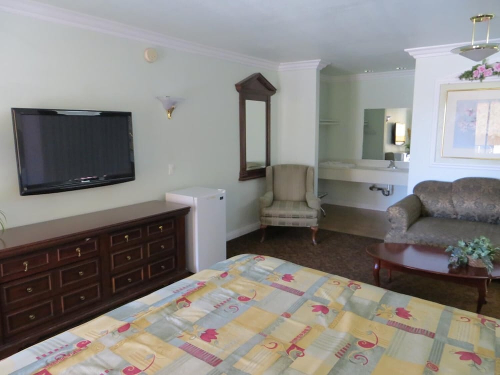 Azusa Inn Motel - photo 10