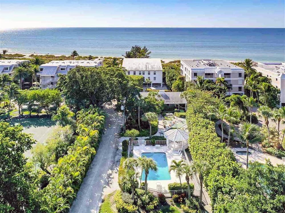 Blue Gulf 201 — 4-Star Luxury Hotel in Sanibel, United States