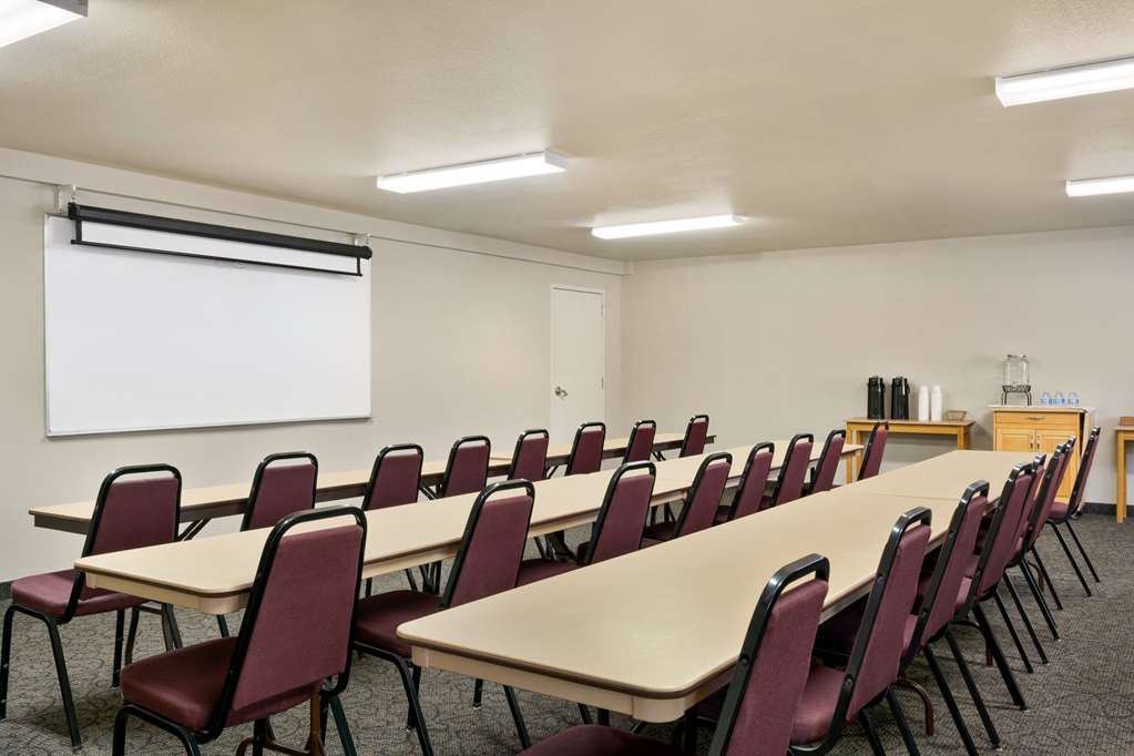 Baymont by Wyndham Elko - photo 23