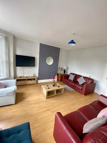 Eden Stay 5 Bedroom House — 4-Star Luxury Hotel in Morecambe, United Kingdom