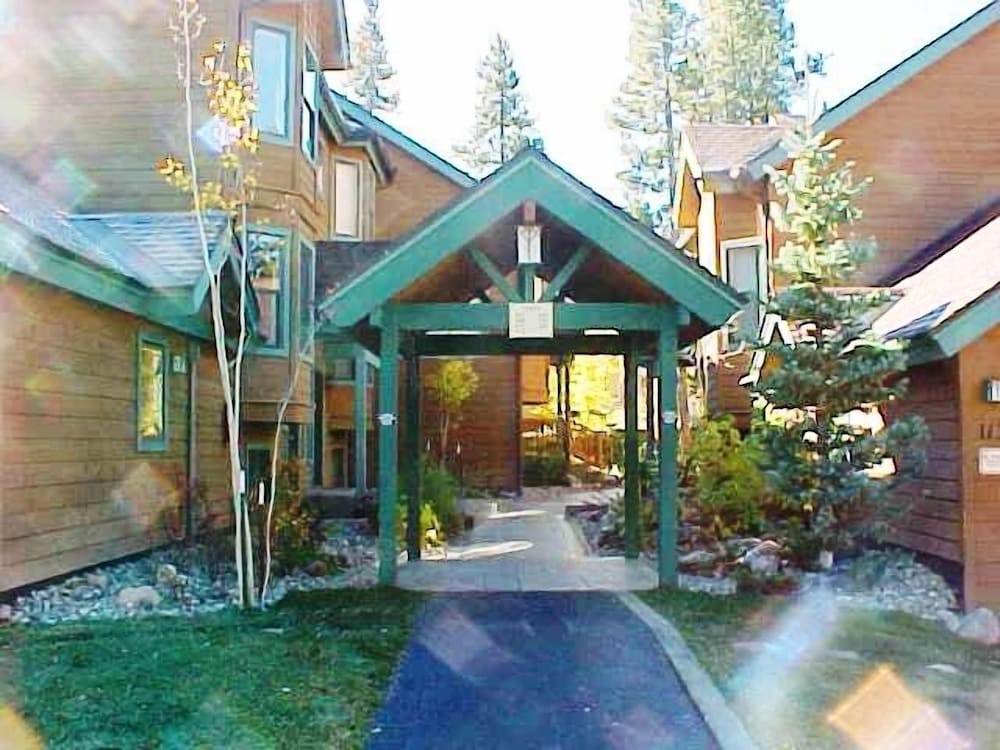 Village Point 101 - photo 31