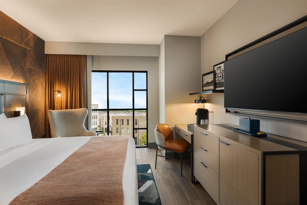 Hotel Avail Rogers Tapestry Collection by Hilton - photo 16