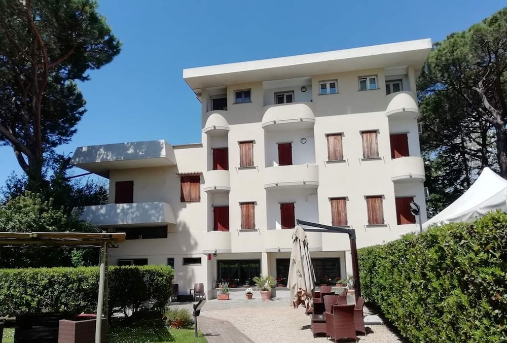 Hotel la Tavernetta dei Ronchi in Massa, Italy