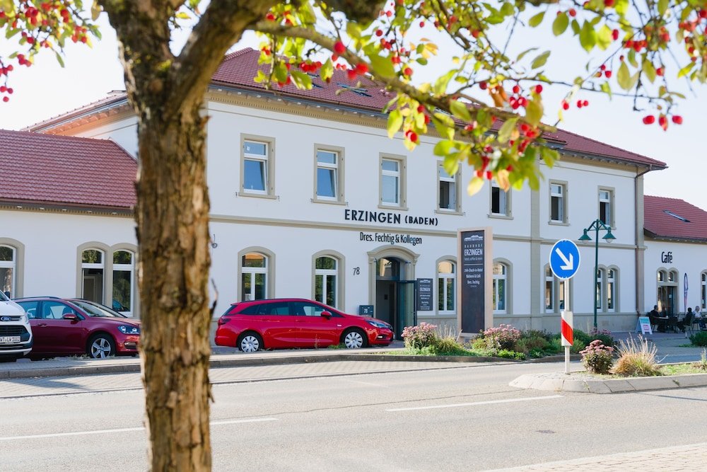 Bahnhof Erzingen Hotel Coffee More — Eggingen
