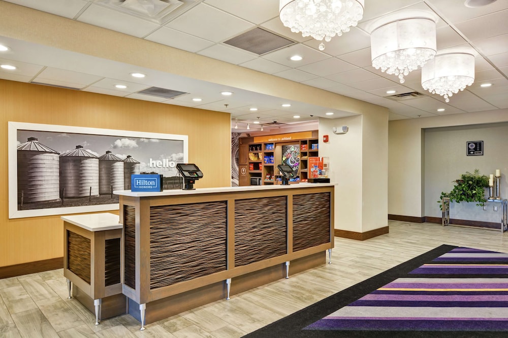 Hampton Inn & Suites Ashland - photo 6