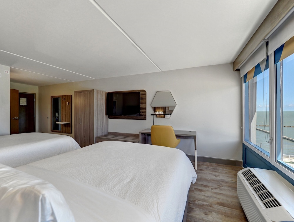 Holiday Inn Express Corpus Christi Beachfront by IHG - photo 26