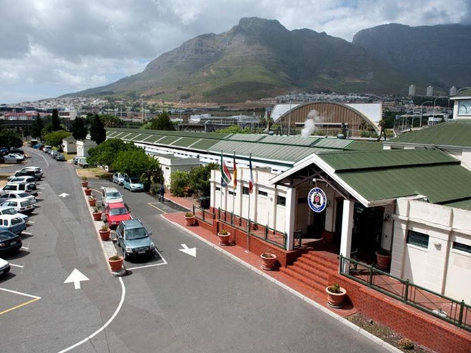 Train Lodge