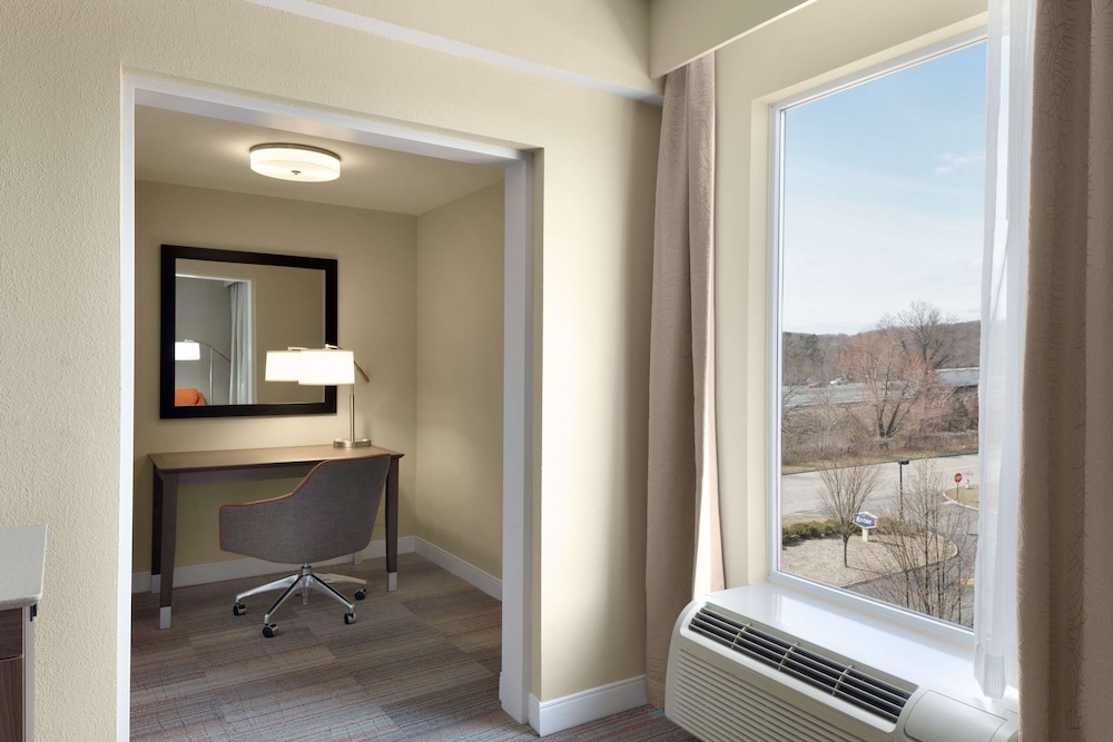 Hampton Inn Denville Rockaway Parsippany - photo 13