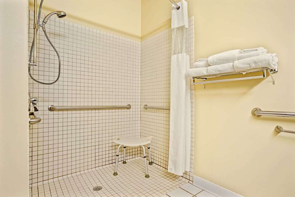 Baymont by Wyndham Wahpeton - photo 8