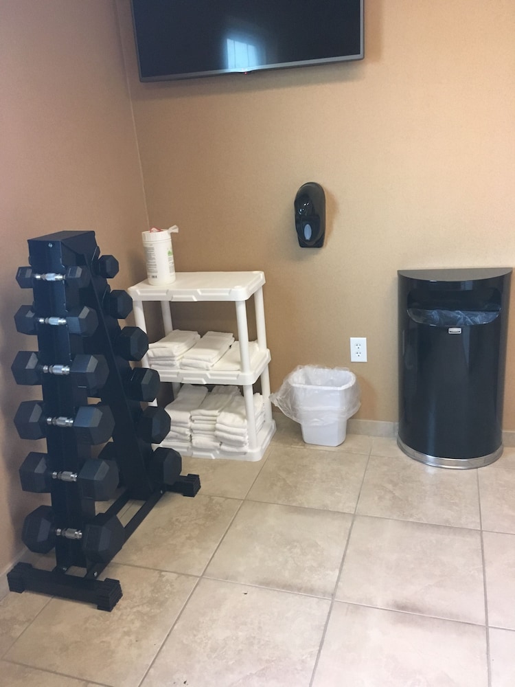 Cobblestone Inn & Suites Steele - photo 24