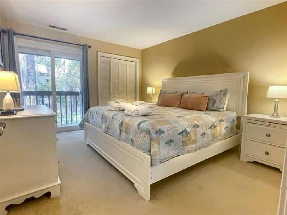 2437 Inland Harbour at The Sea Pines Resort - photo 3