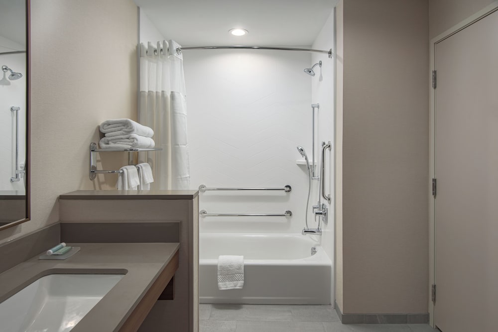 Fairfield Inn & Suites By Marriott Cullman - photo 15