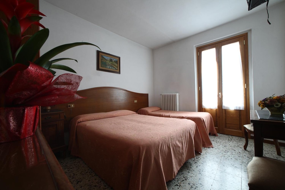 Albergo Ristorante il Poggiolo — hotel in San Marcello Pistoiese