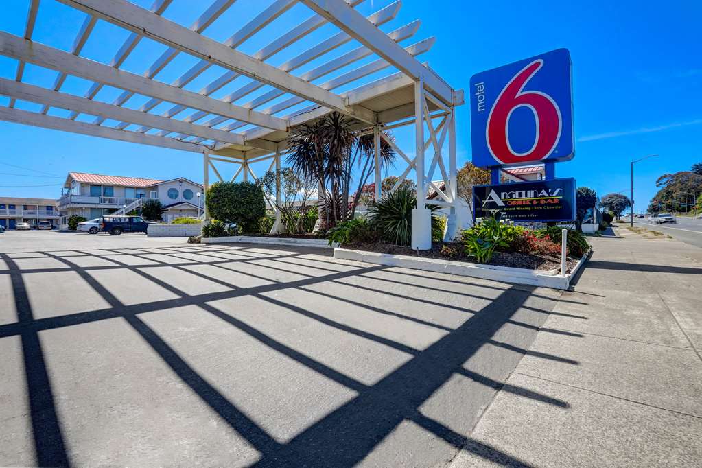 Motel 6 Fort Bragg CA - photo 2