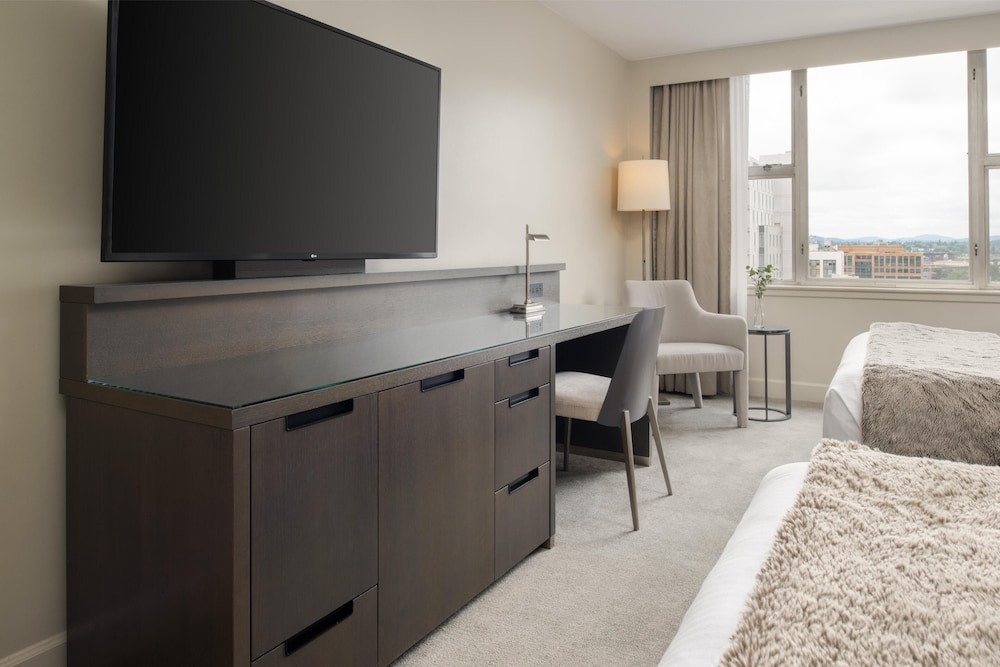 The Benson Portland Curio Collection by Hilton - photo 21