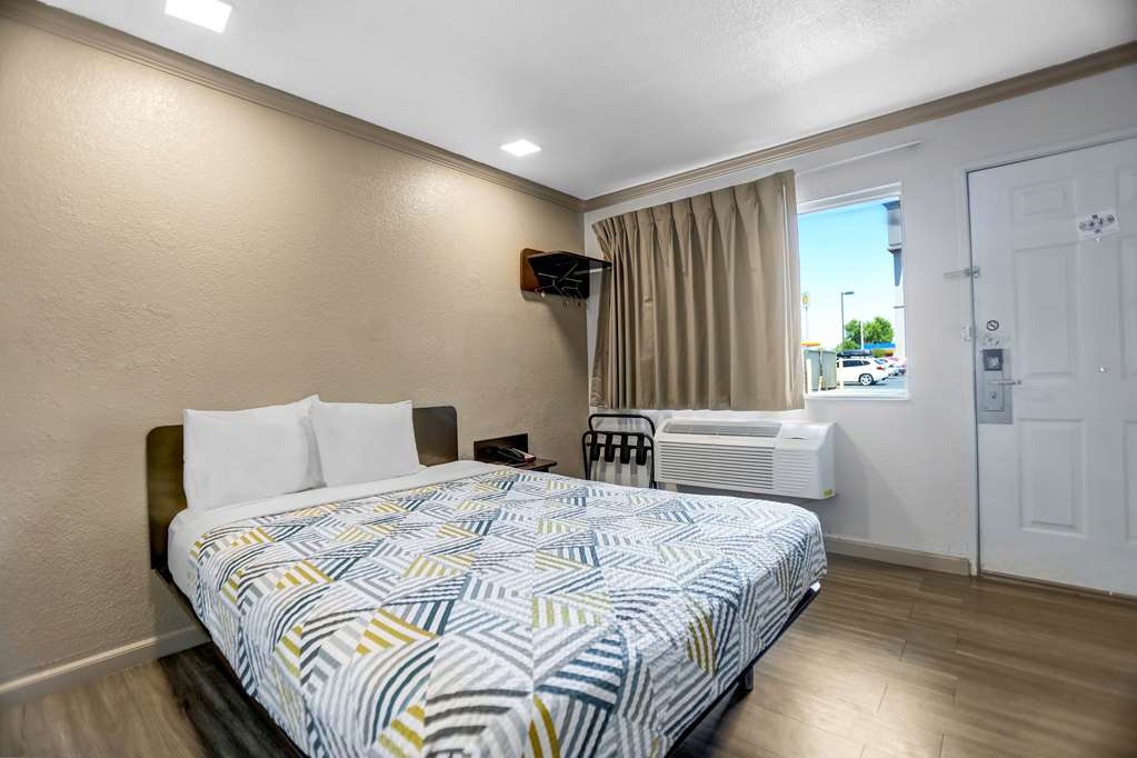 Motel 6 Red Bluff CA - photo 13