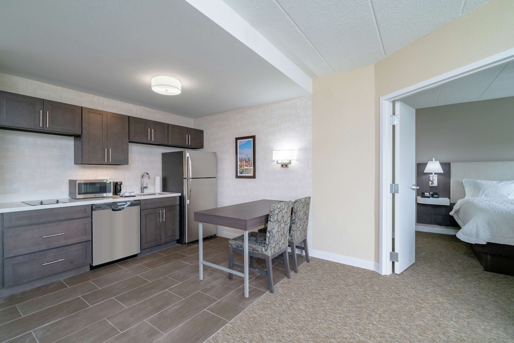 Hampton Inn & Suites Valley Forge Oaks - photo 18