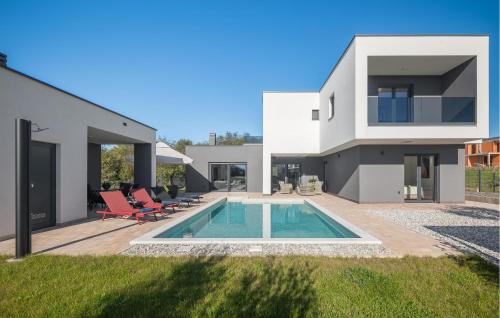4 Bedroom Nice Home In Kastelir — 5-Star Luxury Hotel in Kastelir, Croatia