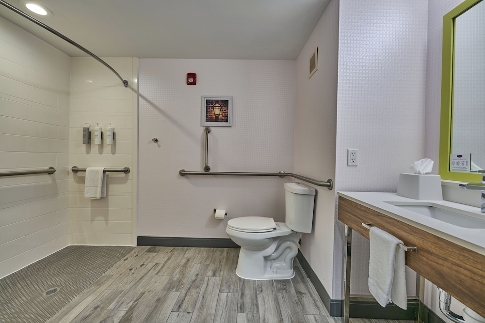 Hampton Inn Flemington - photo 21