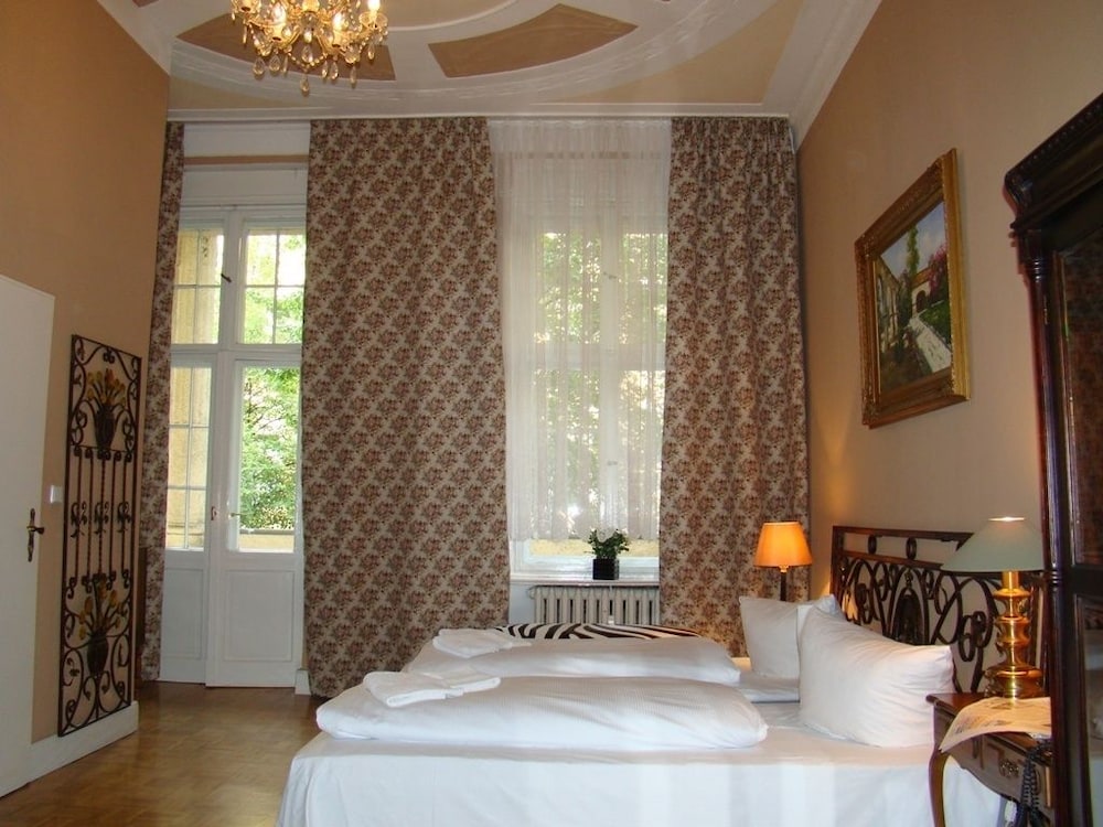 Alte Galerie Hotel — Berlin — photo 4