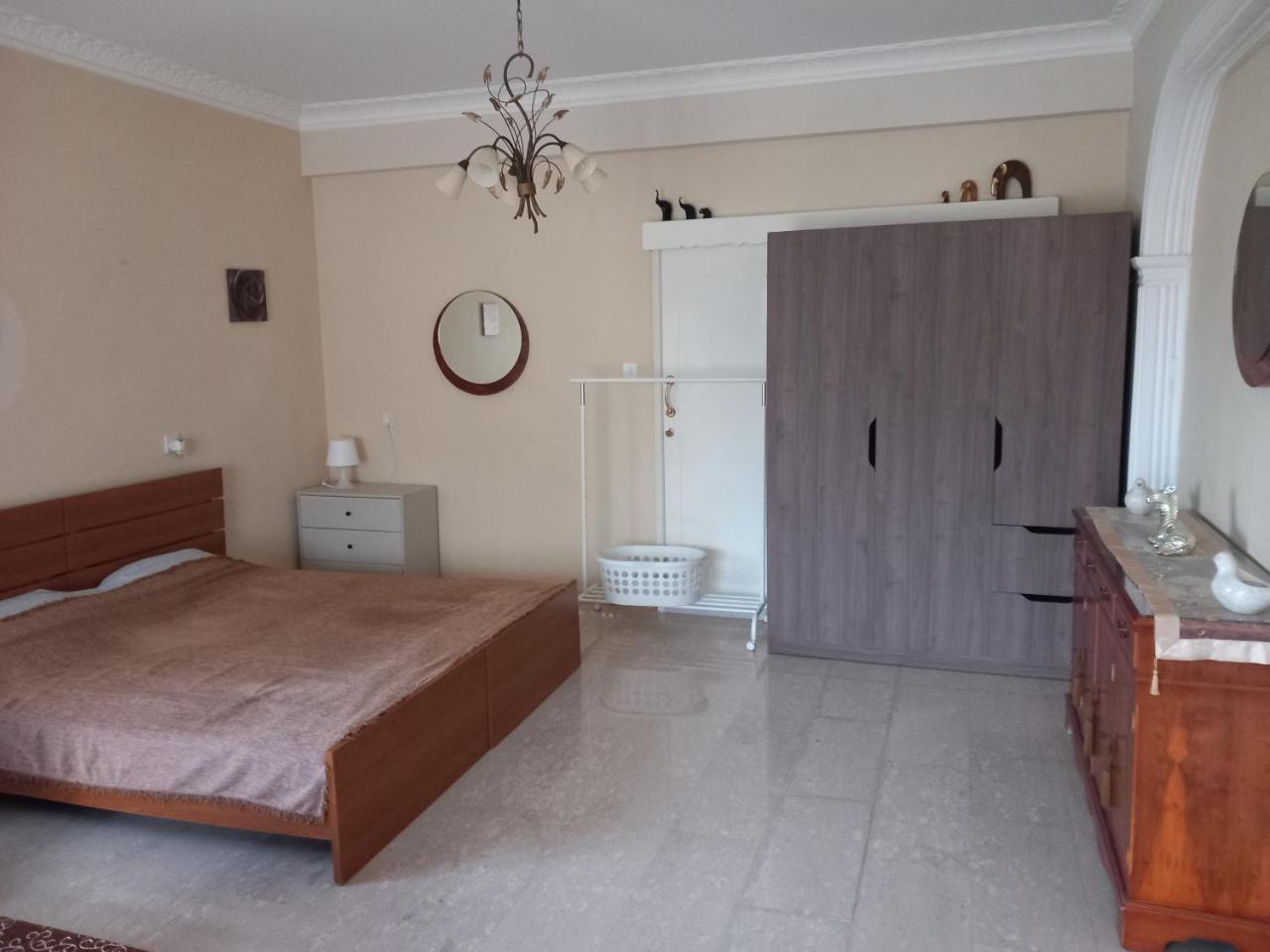 Vasilis house