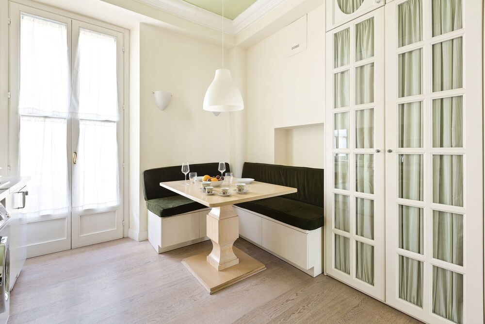 Il Giardino Garden View Apartment — 4-Star Luxury Hotel in Milan, Italy