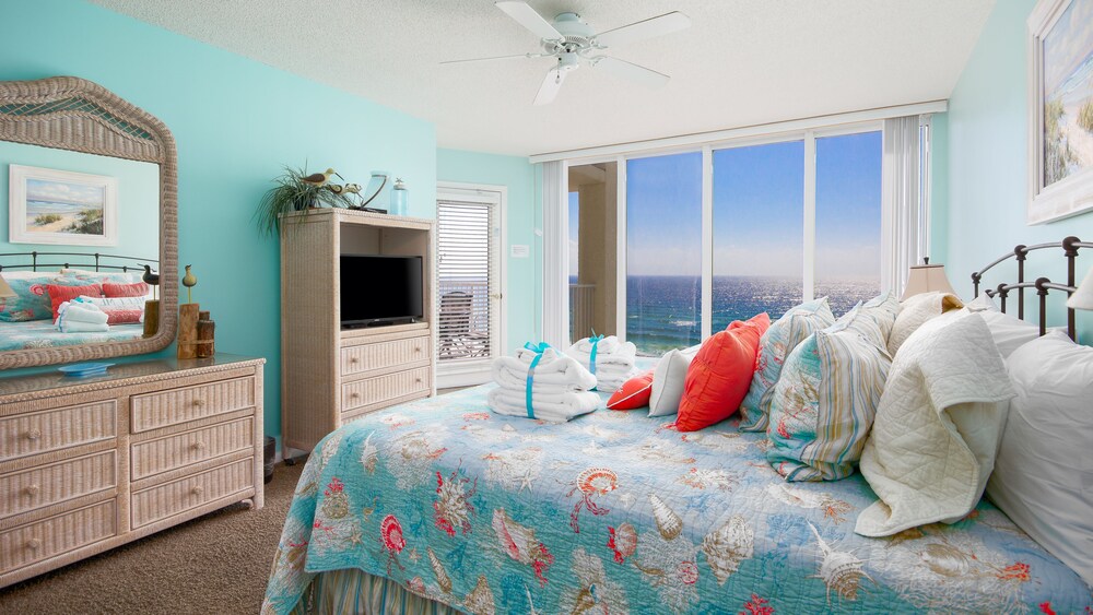 Long Beach 4 1007E 556192 by RedAwning - photo 5