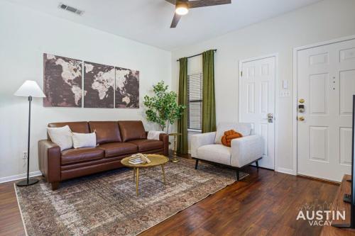 Modern Haven with King Suite and Impeccable Location — 4-Star Luxury Hotel in Austin, United States