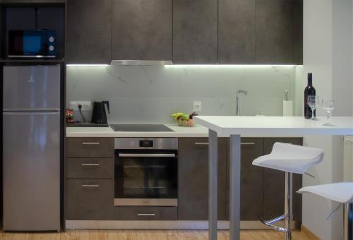 Homey Comfort Apartments — 4-Star Luxury Hotel in Athens, Greece