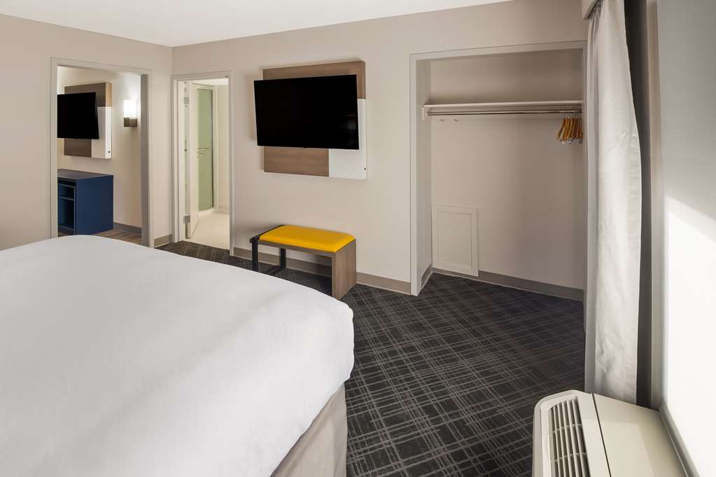Comfort Inn & Suites Fishers Indianapolis - photo 36
