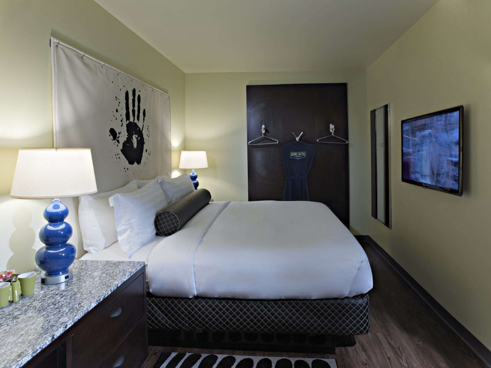 ACME Hotel Chicago Outset Collection by Hilton - photo 4