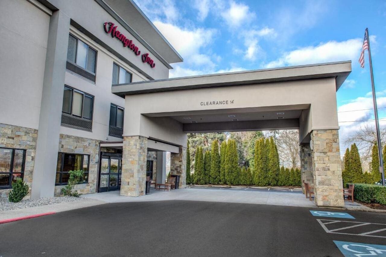 Hampton Inn Portland East - photo 9