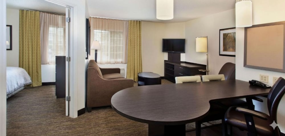 Candlewood Suites Wichita Airport by IHG in Wichita, United States