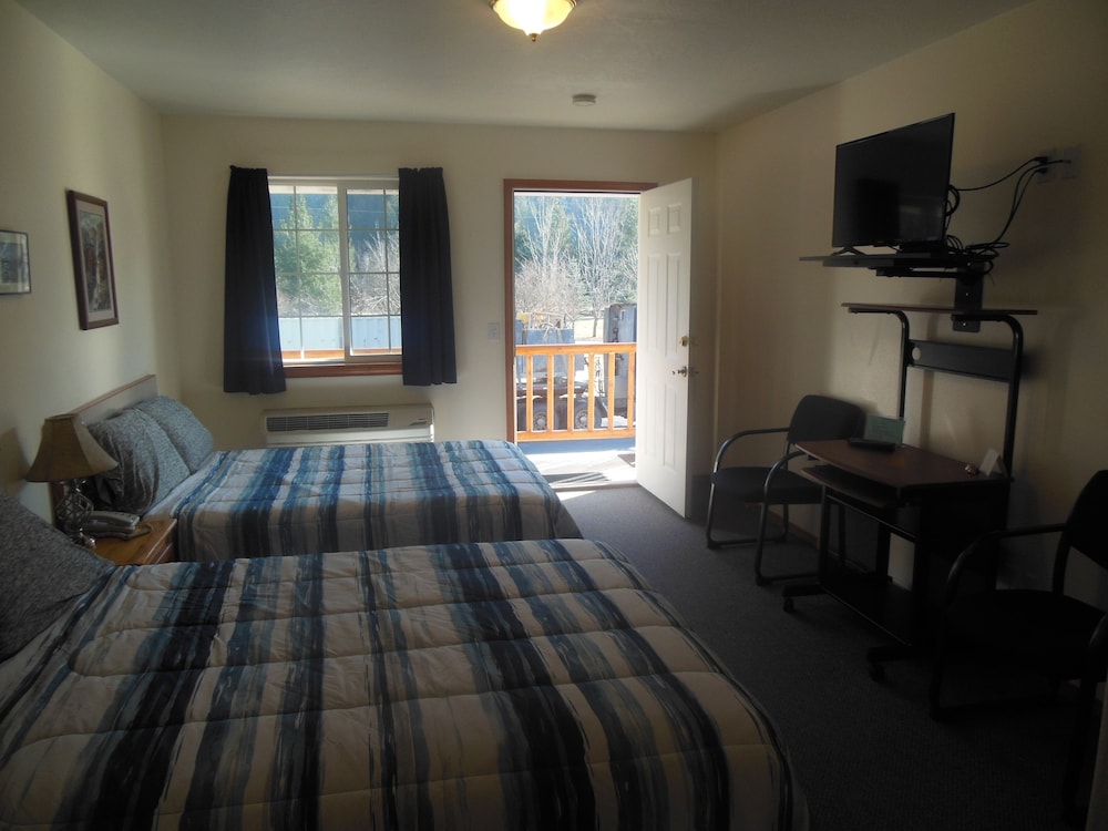 Clark Fork Lodge - photo 5