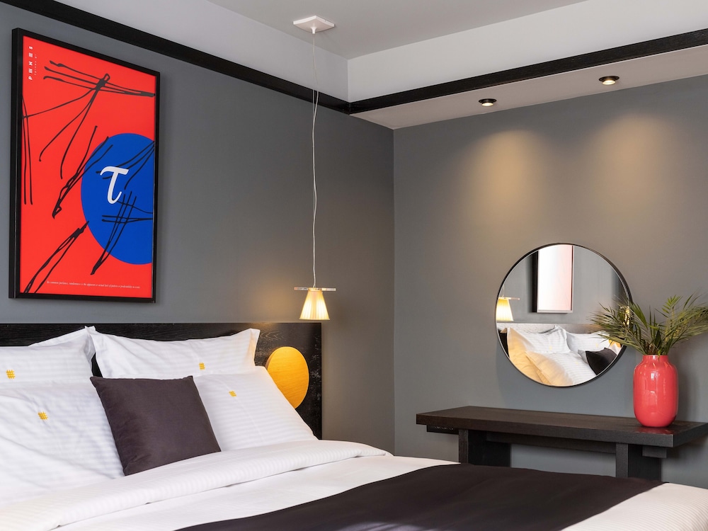 3 Pines Design Living in Irakleion, Greece