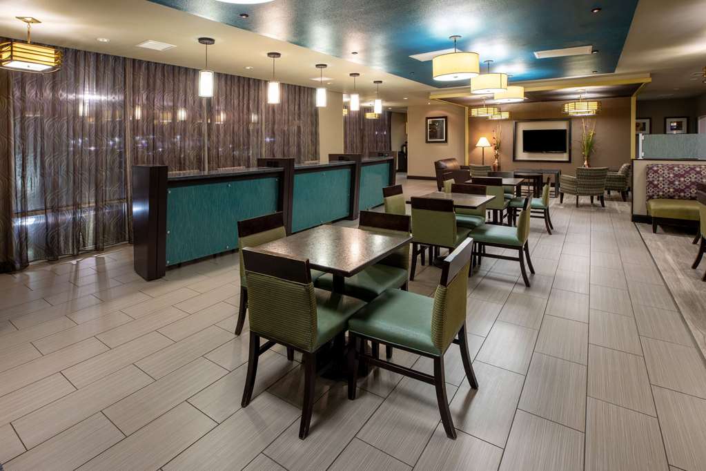 La Quinta Inn & Suites by Wyndham Durant - photo 7
