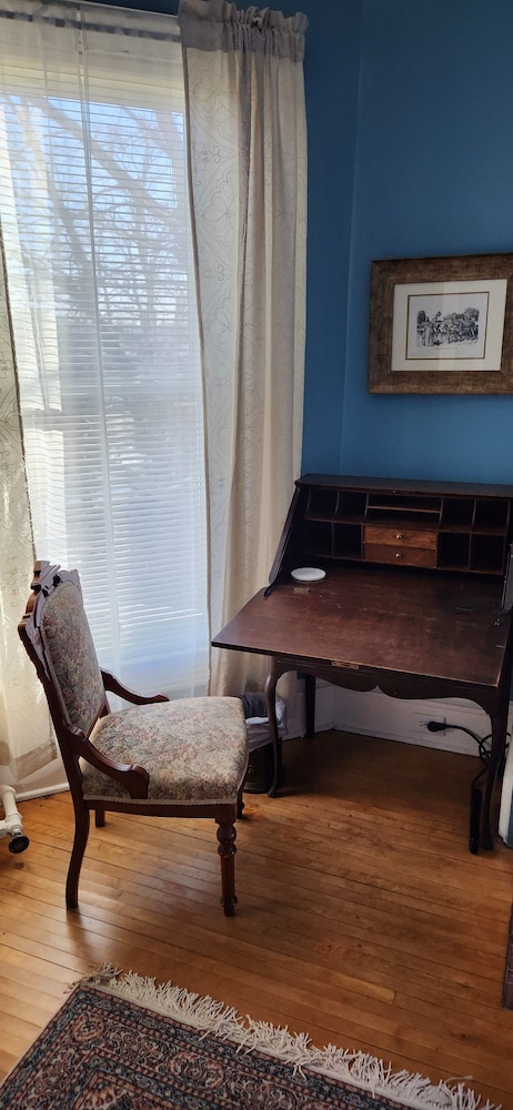 Oaklawn Inn Llc - photo 28