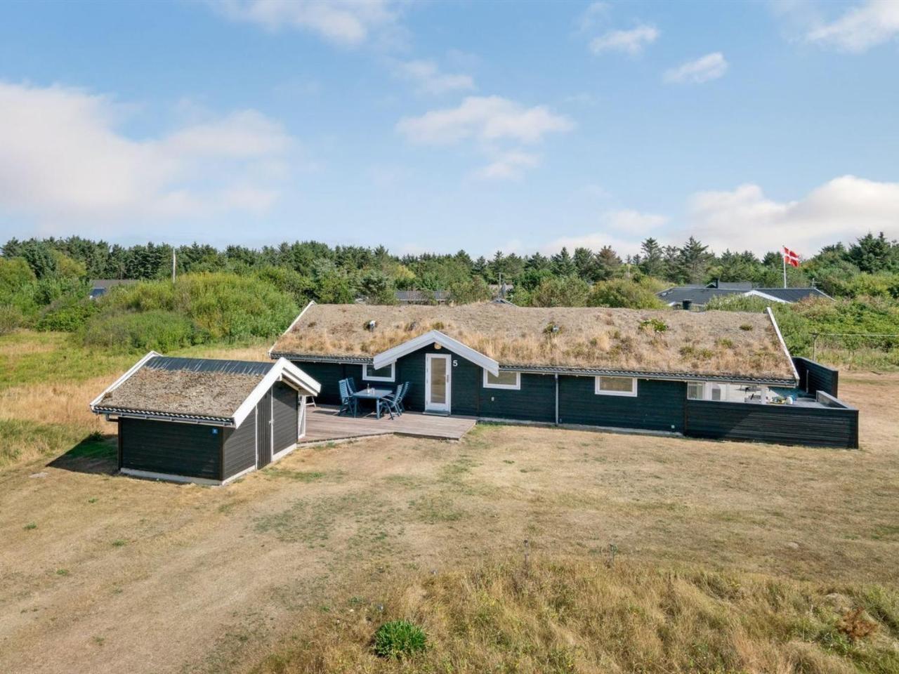 Holiday Home Eddi 550m from the sea by Interhome — 4-Star Luxury Hotel in Lokken, Denmark