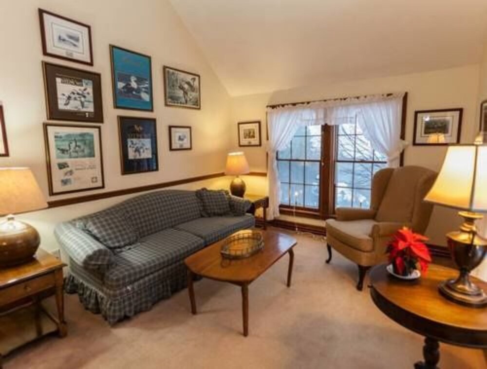 Arlington's West Mountain Inn - photo 26