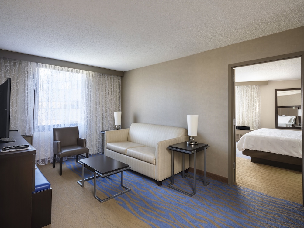 Holiday Inn Washington Capitol Natl Mall by IHG - photo 16